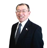 代表取締役小山芳春